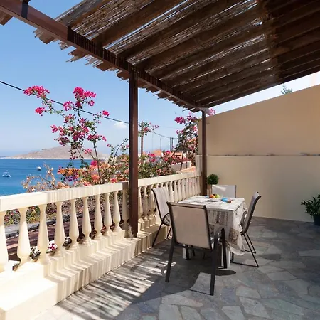 Kiki&Nina Apartment Chalki Town Exterior foto
