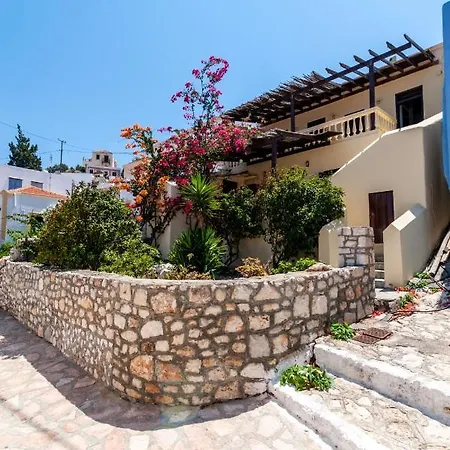 Kiki&Nina Apartment Chalki Town Exterior foto